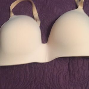 VS t shirt bra